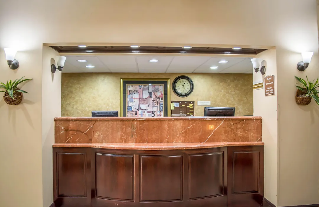 Clarion Pointe Tampa-Brandon Near Fairgrounds And Casino-1