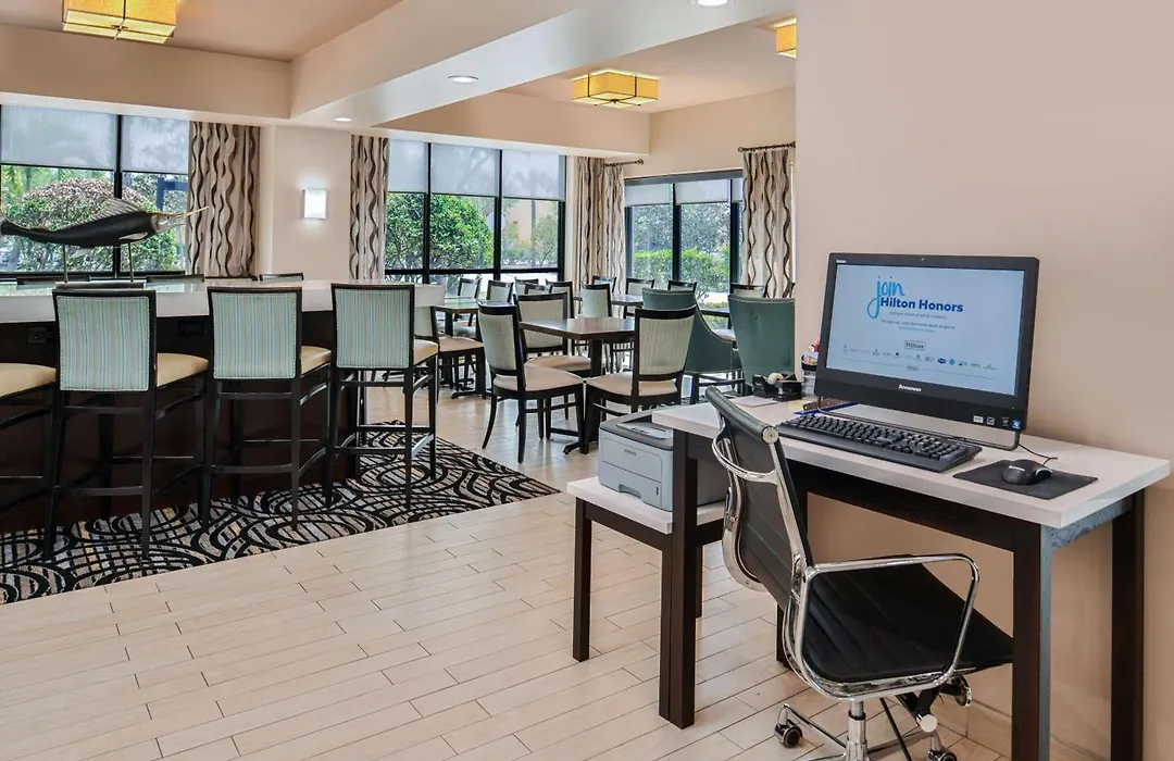 Hampton Inn Vero Beach Outlets-1