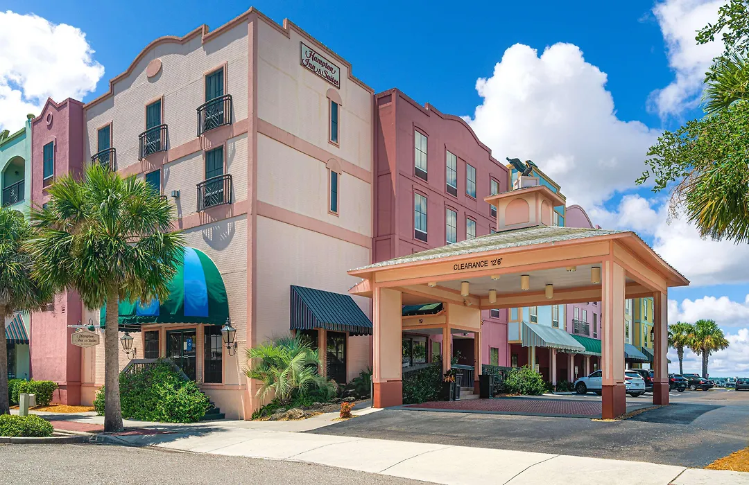 Hampton Inn & Suites Amelia Island-Historic Harbor Front-1