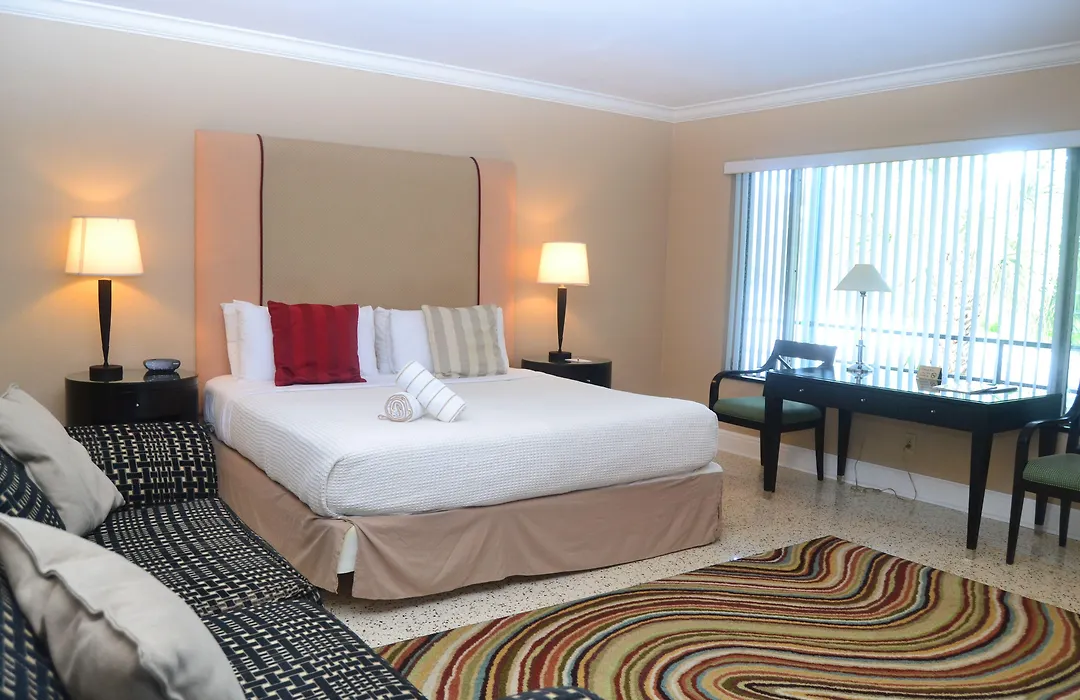 Victoria Park Hotel-1