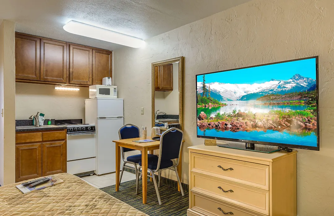 Beachside Hotel-1