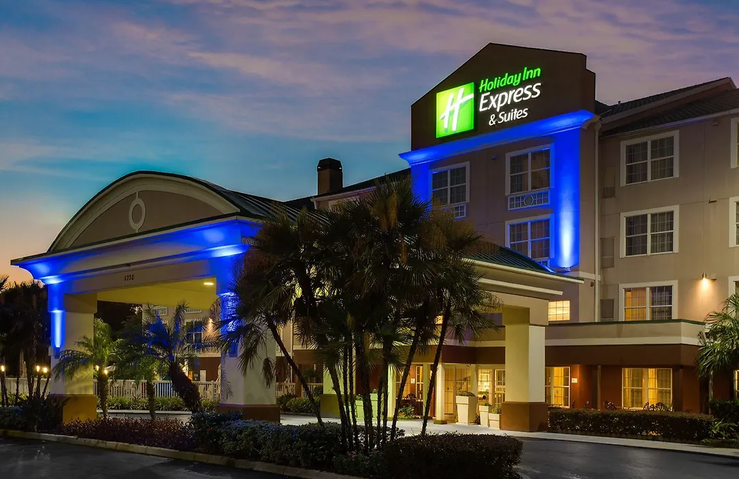 Holiday Inn Express & Suites Sarasota East By Ihg-1