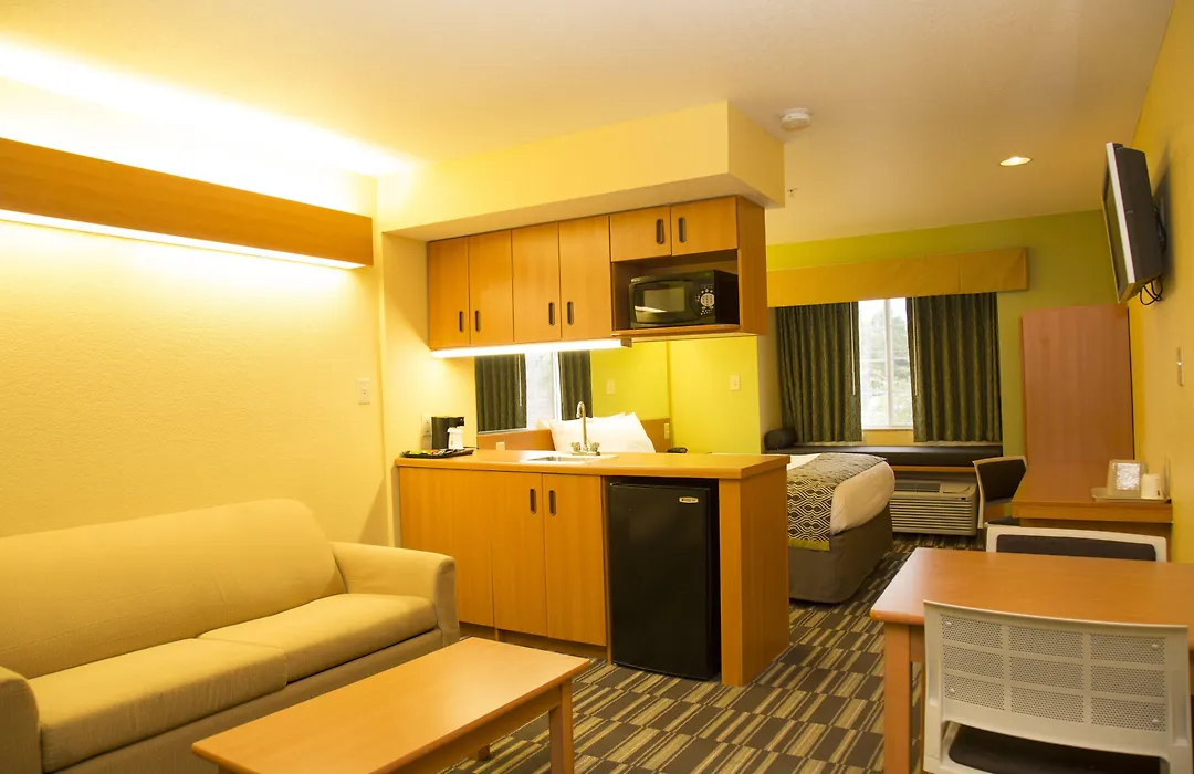Microtel Inn & Suites By Wyndham Panama City-1