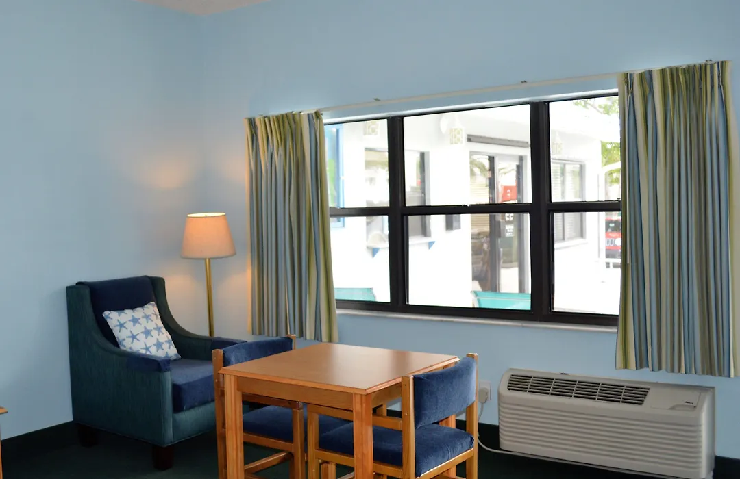 Dockside Inn & Resort-1
