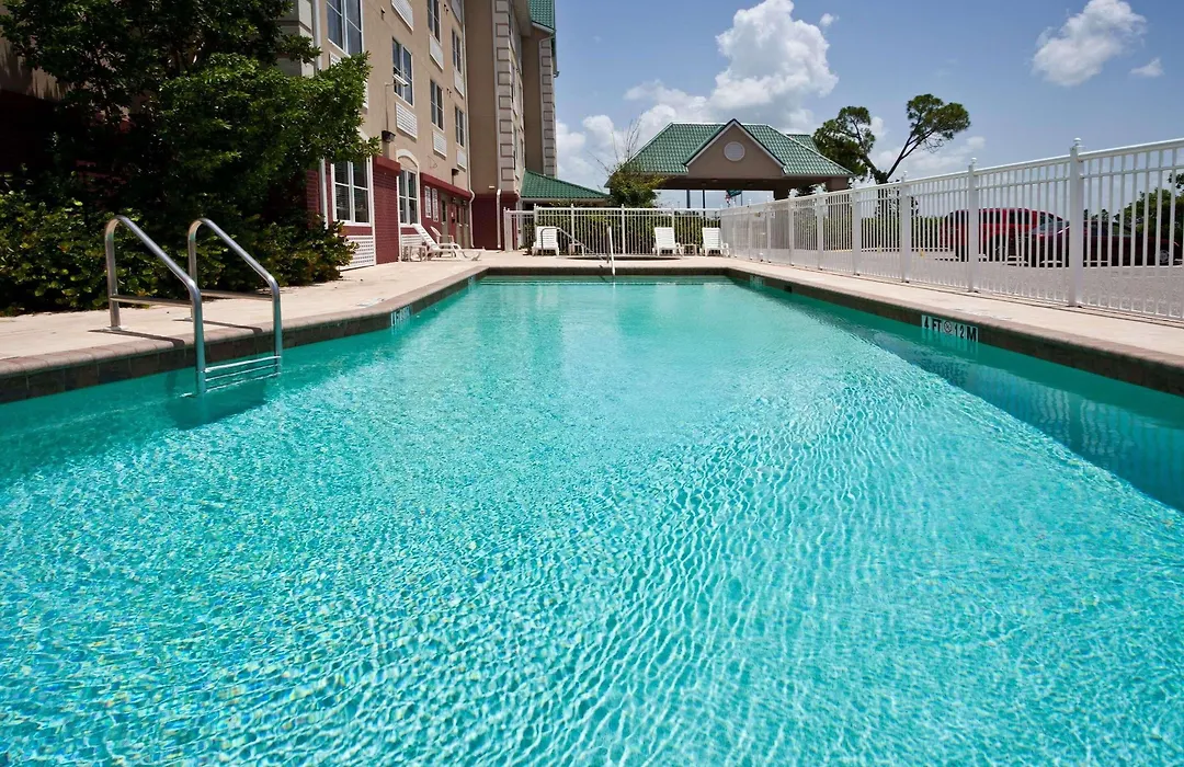 Country Inn & Suites By Radisson, Port Charlotte, Fl-1