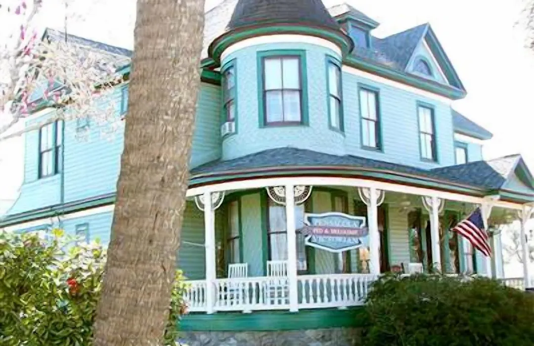 Pensacola Victorian Bed & Breakfast-1