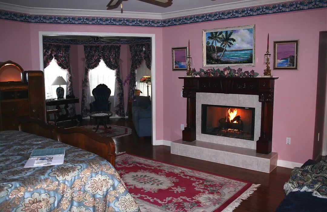 Heron Cay Lakeview Bed & Breakfast-1