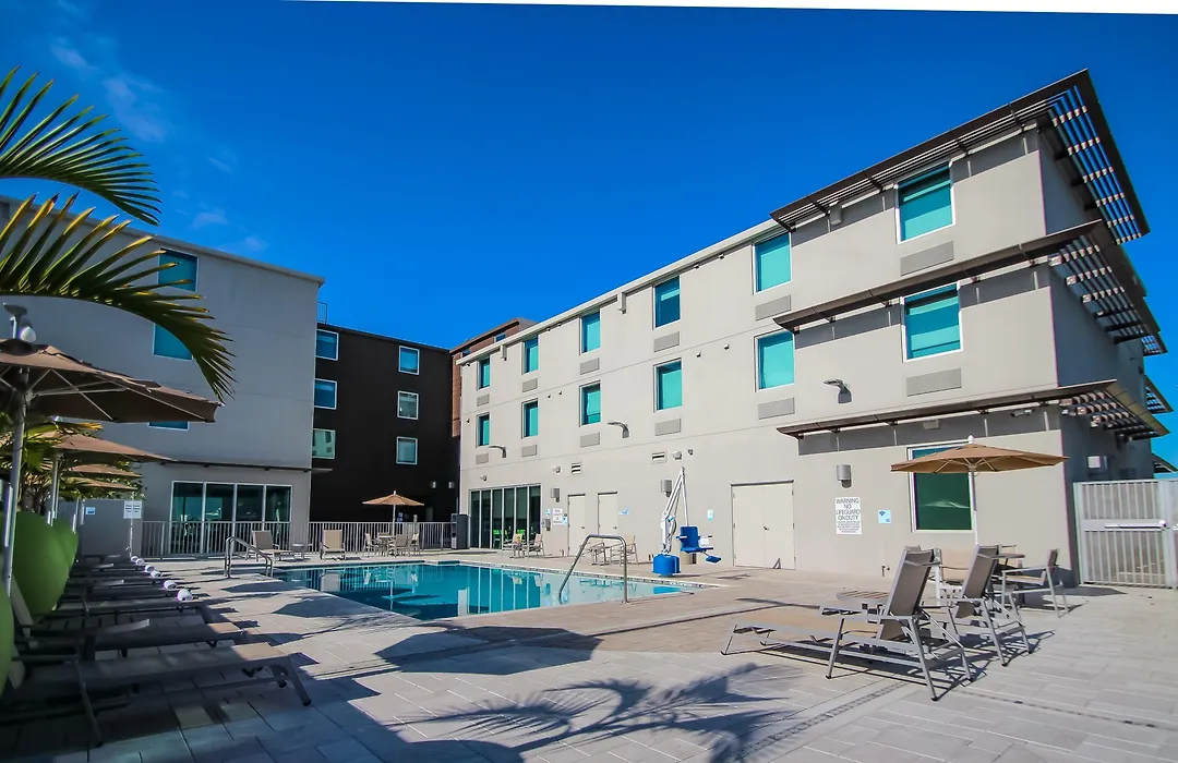Holiday Inn Express & Suites Miami Airport East By Ihg-1
