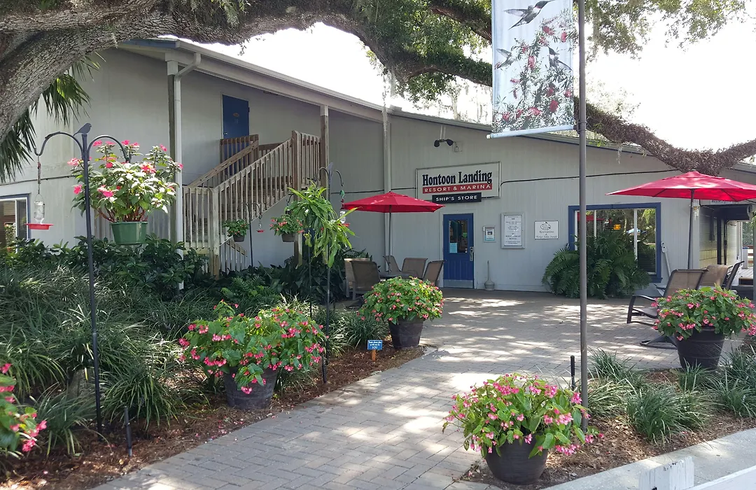 Hontoon Landing Resort & Marina-1
