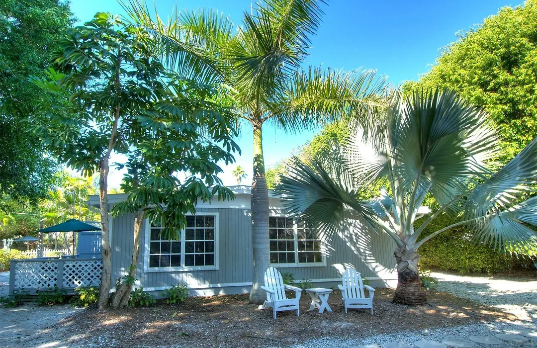 Seahorse Cottages - Adults Only-1