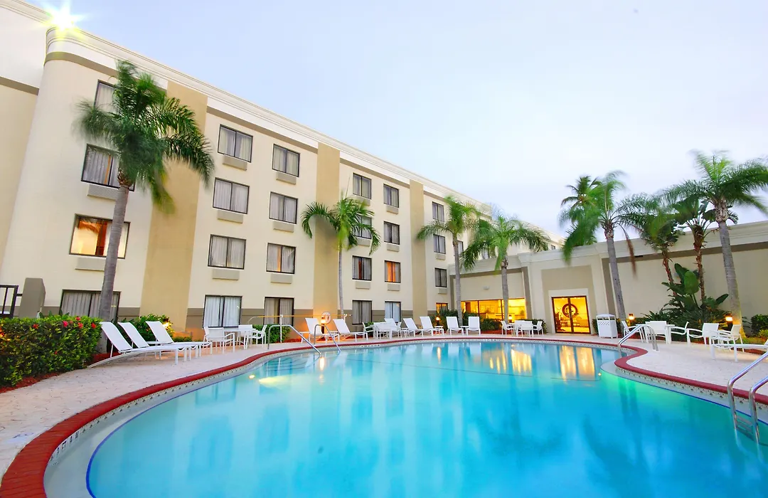 Holiday Inn - Fort Myers - Downtown Area By Ihg-1