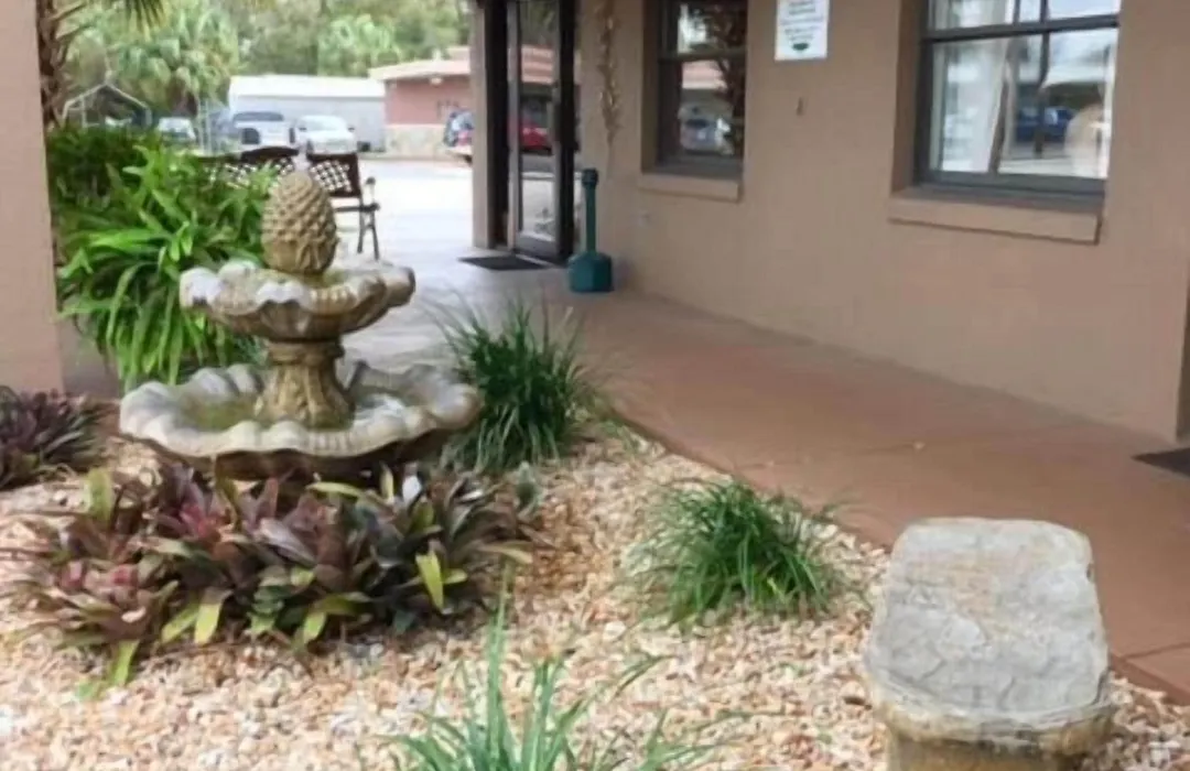 Dinner Bell Motel-1