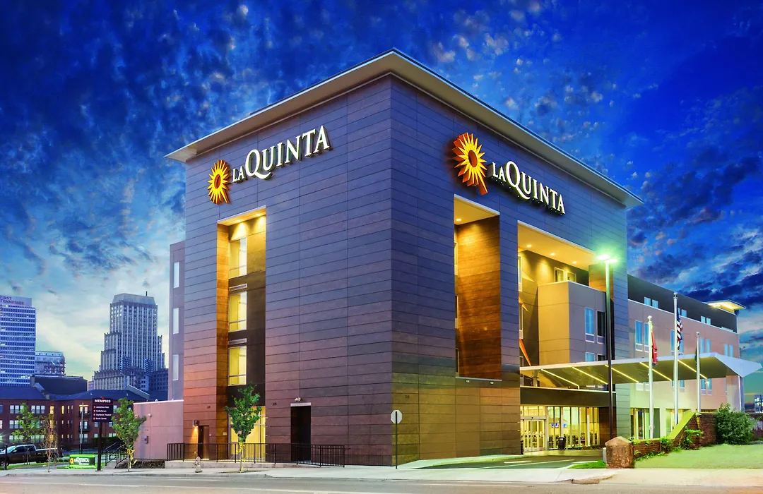 La Quinta Inn & Suites By Wyndham Orlando I-Drive Theme Parks-1