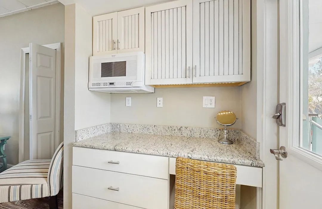 Bungalow Beach Place 6-1