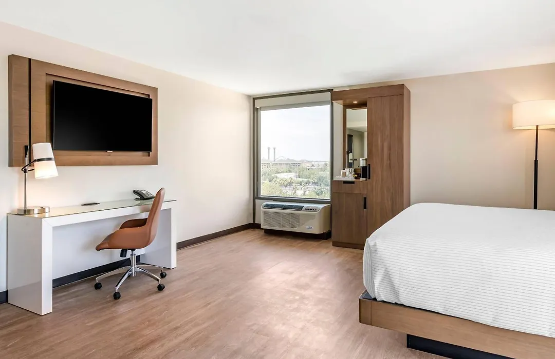 Cambria Hotel Orlando Near Universal Theme Parks-1