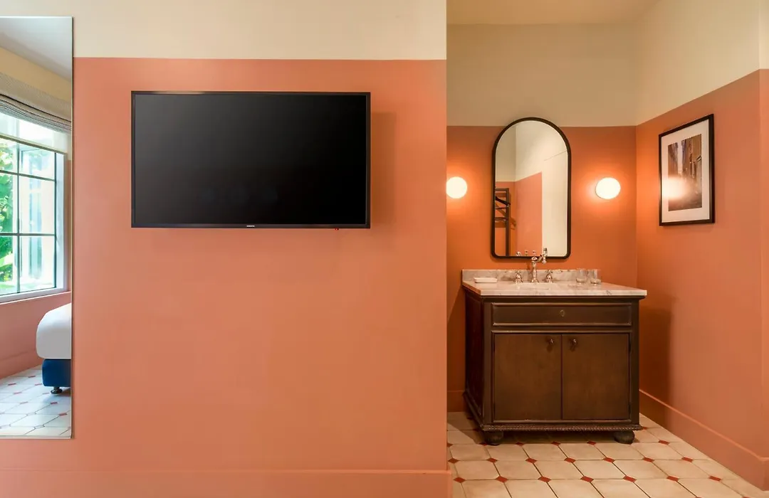 Hotel Trouvail Miami Beach-1