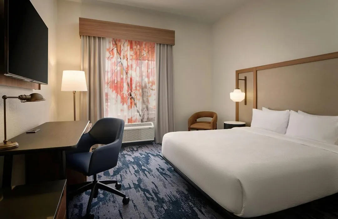 Fairfield Inn And Suites By Marriott Lakeland Plant City-1