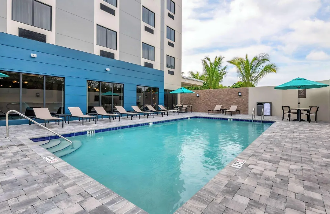 Comfort Suites Stuart-Hutchinson Island-1