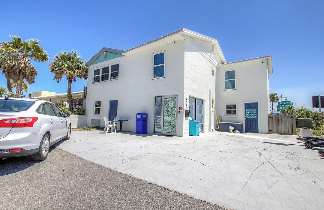 Daytona Shores Inn And Suites-1
