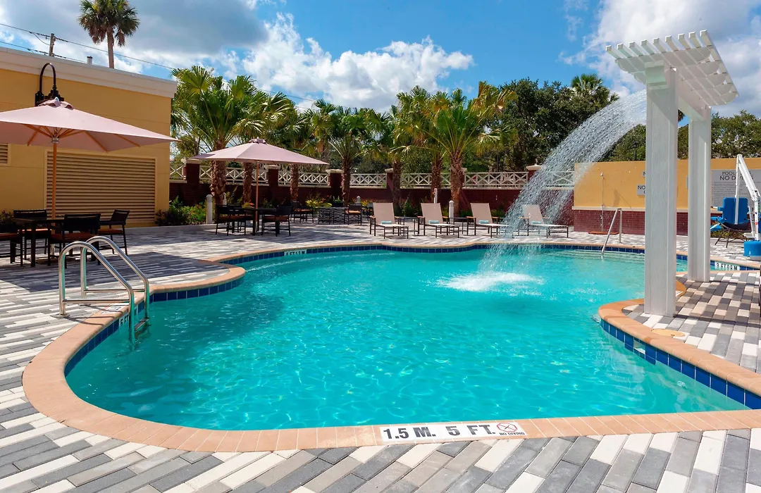 Courtyard By Marriott Deland Historic Downtown-1