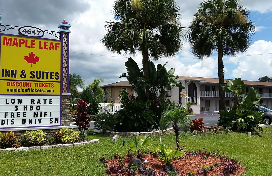 Maple Leaf Inn & Suites-1