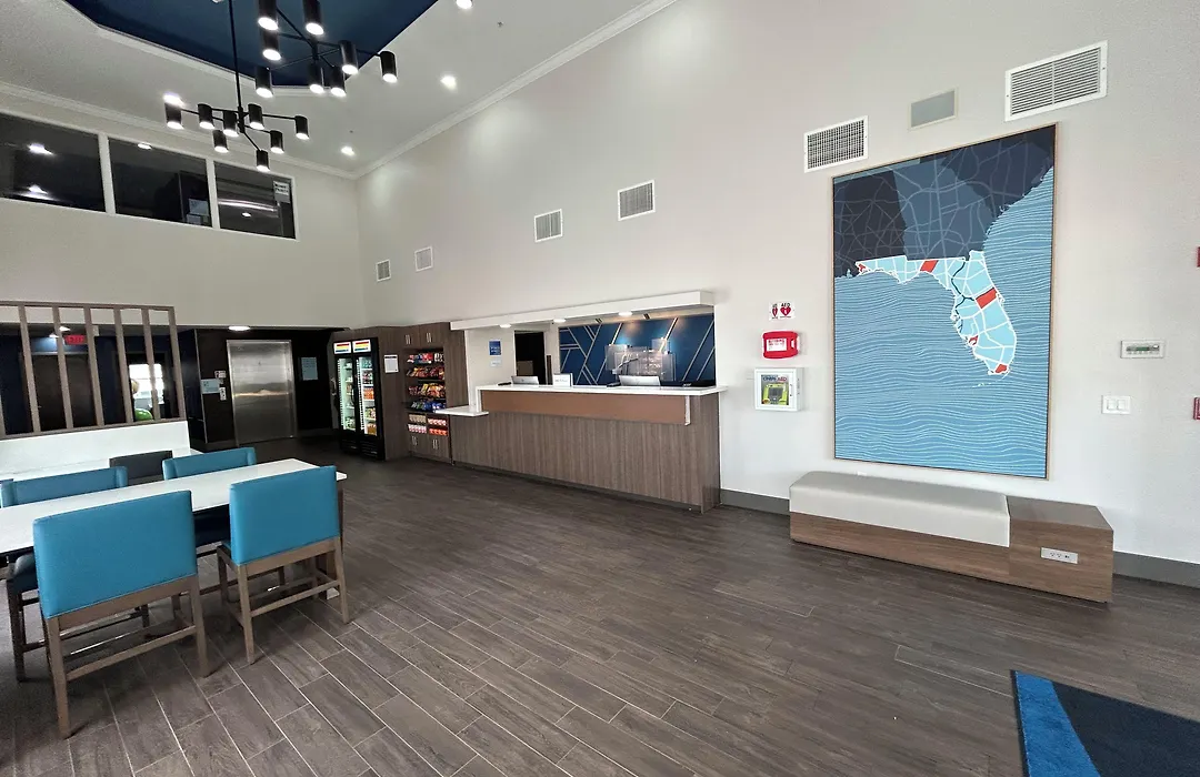 Holiday Inn Express & Suites Dania Beach - Airport Area-1