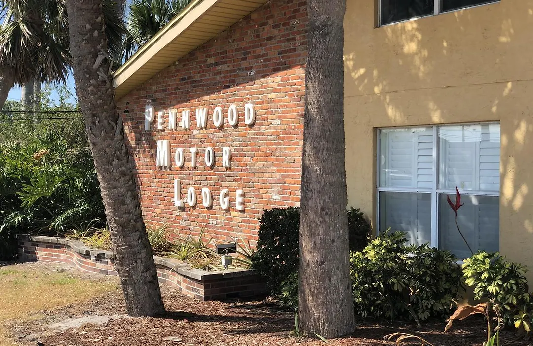 Pennwood Motor Lodge-1