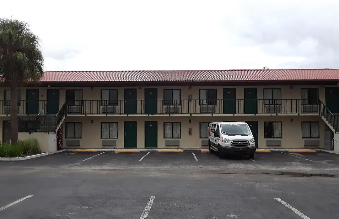 Riviera Motel-1