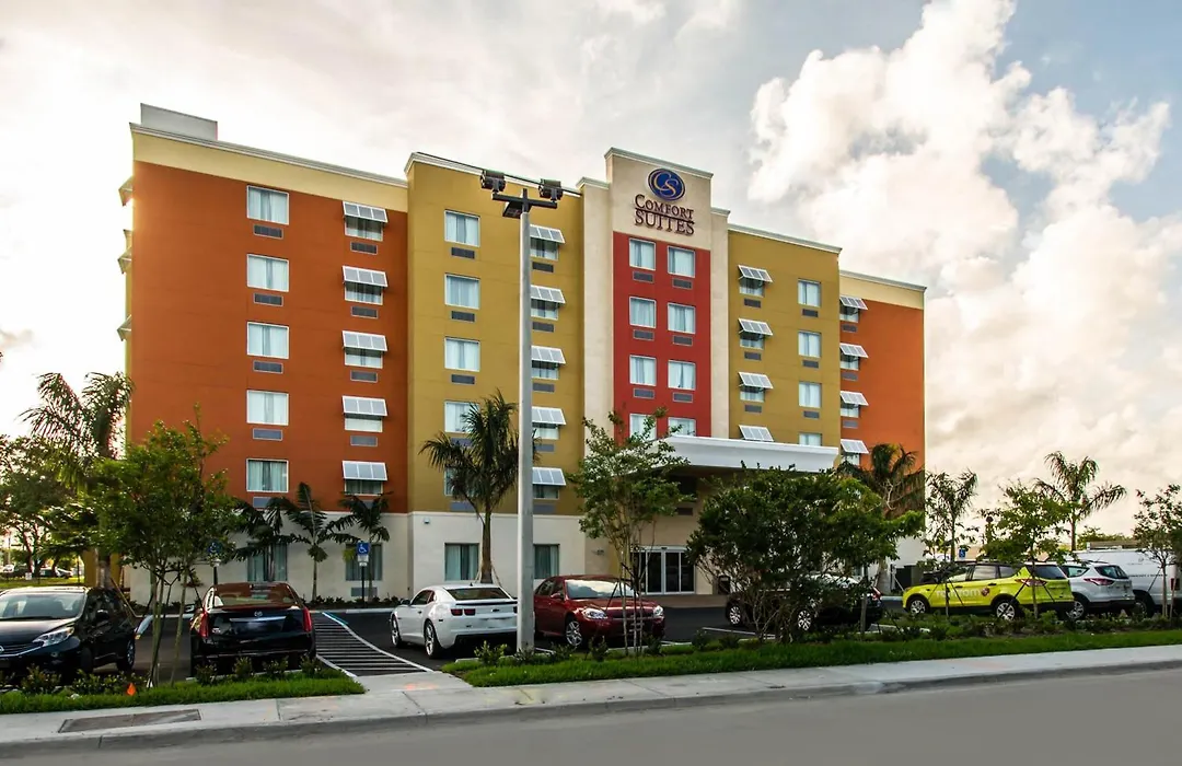 Comfort Suites Fort Lauderdale Airport South & Cruise Port-1