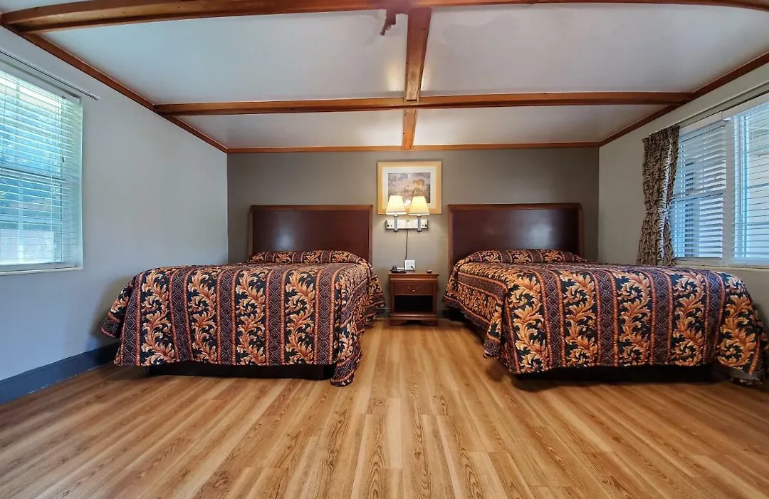 High Springs Country Inn-1