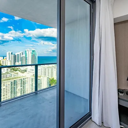 Hyde Beach House Hollywood Private Suites-3