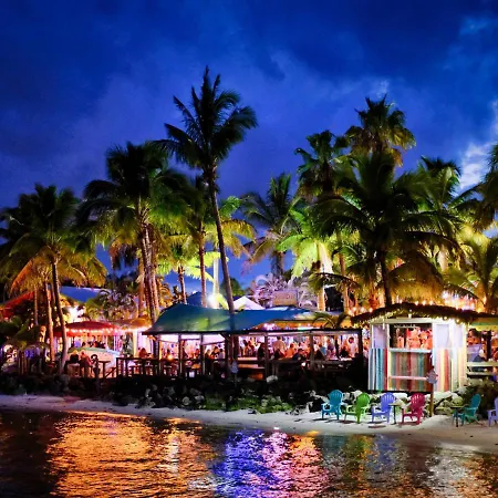Capt Hirams Resort-2