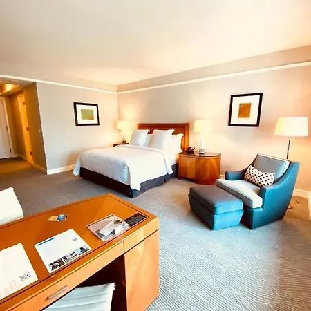 Private Condo Hotel At Four Seasons Brickell-2