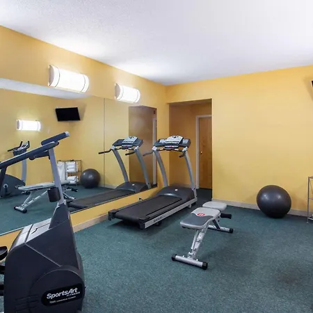 La Quinta By Wyndham Sarasota Downtown-3