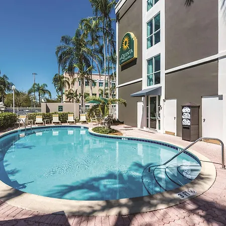 La Quinta By Wyndham Plantation At Sw 6Th St-3