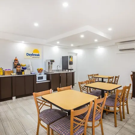 Arya Blu Inn And Suites-2