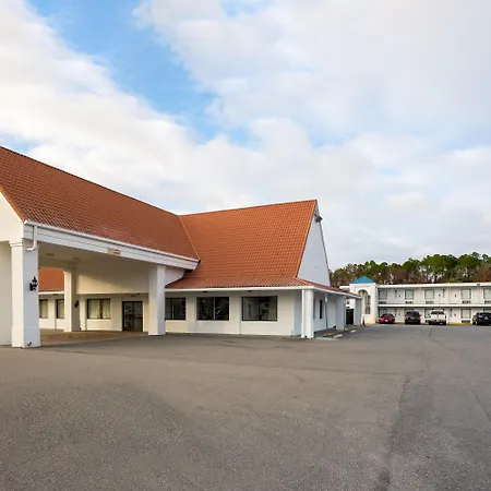 Baymont By Wyndham Jacksonville Airport-3