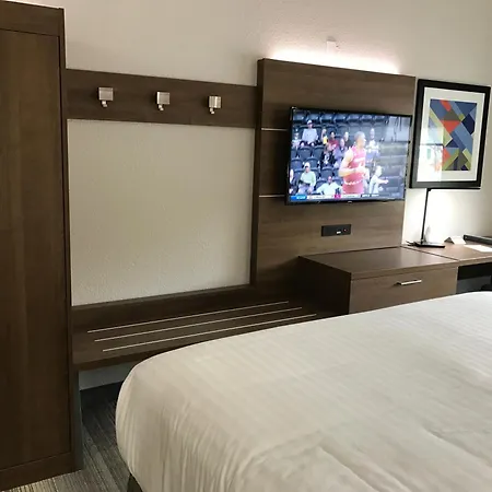 Holiday Inn Express - Naples South - I-75 By Ihg-3
