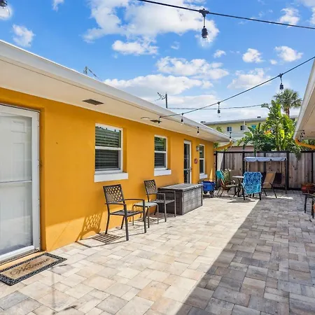 Upham Beach Inn - Entire Property-2