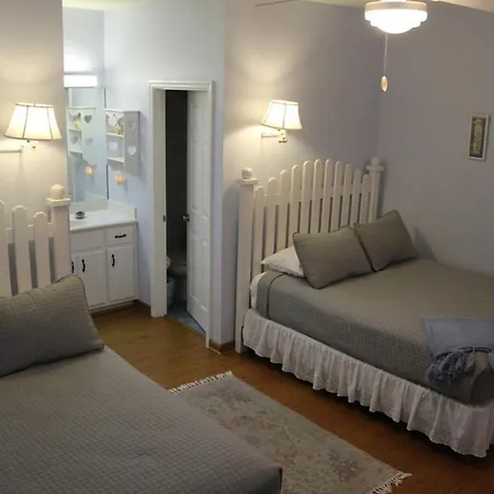 Turtle Beach Inn-2