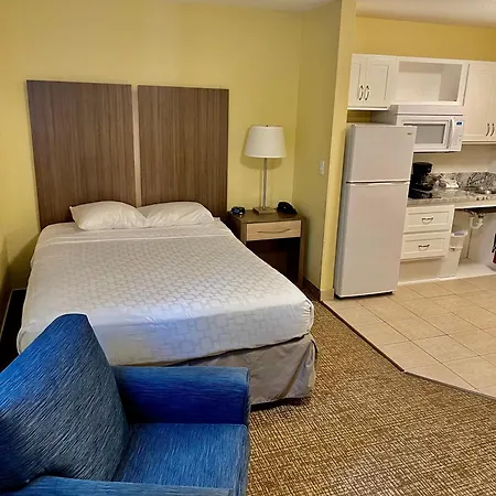 Suburban Studios Fort Myers Cape Coral-3