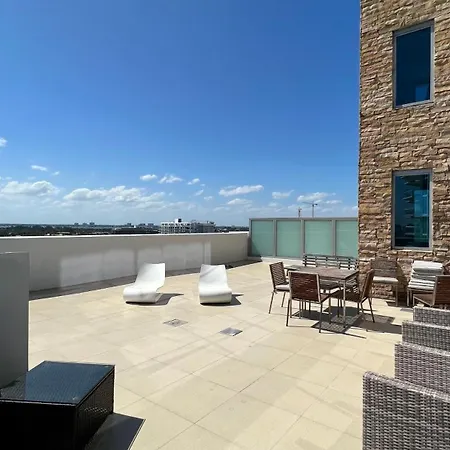 Monte Carlo Suites In Miami Beach-3