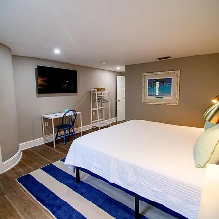 The Capitol Inn-3