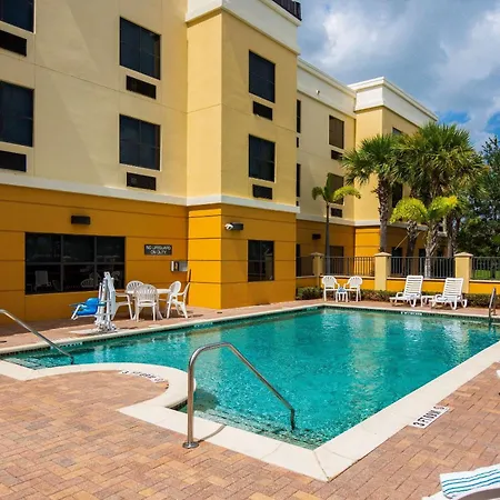 Comfort Suites Vero Beach I-95-2