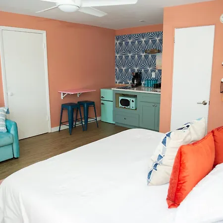 Sunburst Inn- Indian Shores Beach-2