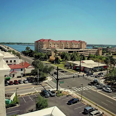 Hampton Inn & Suites Bradenton-3