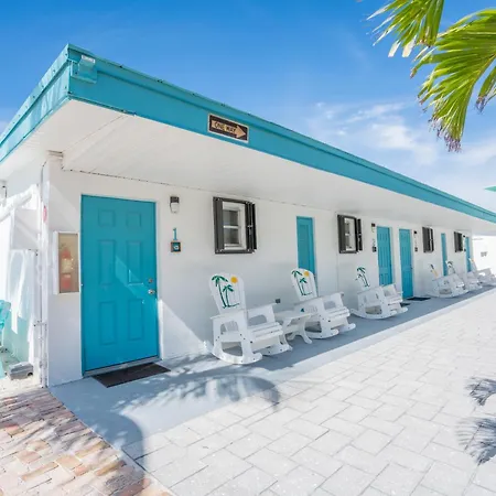 Edgewater Lodge-3