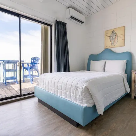 Edgewater Lodge-2