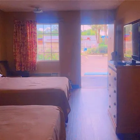 Jax Inn-3
