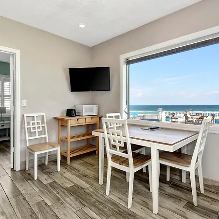 Shoreline Suites & Cabana Cottages - Beachfront-3